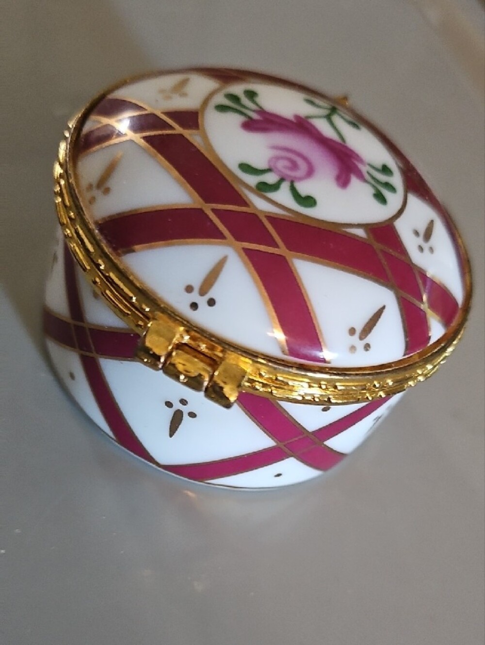 Gold-Trim Porcelain Trinket Box with Pink Floral Detail - Picture 3 of 3